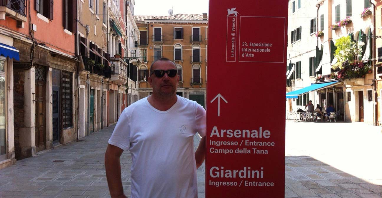 Andrea Benetti at the Venice Biennale on the occasion of the presentation of the Manifesto of Neo Cave Art